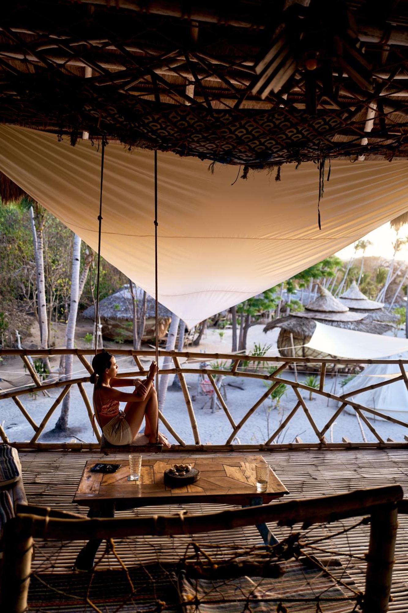Luxury tent Dryft Darocotan Island (adults Only)